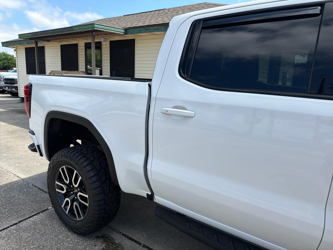 GMC Sierra 1500 AT4 Crew Cab Short Box 4WD 2020