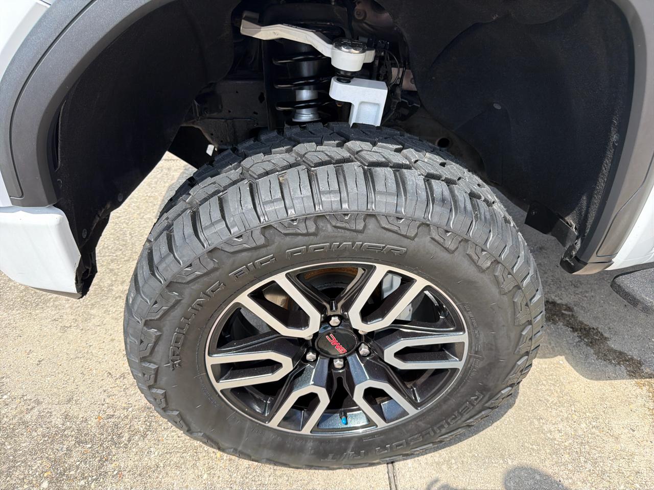 GMC Sierra 1500 AT4 Crew Cab Short Box 4WD 2020