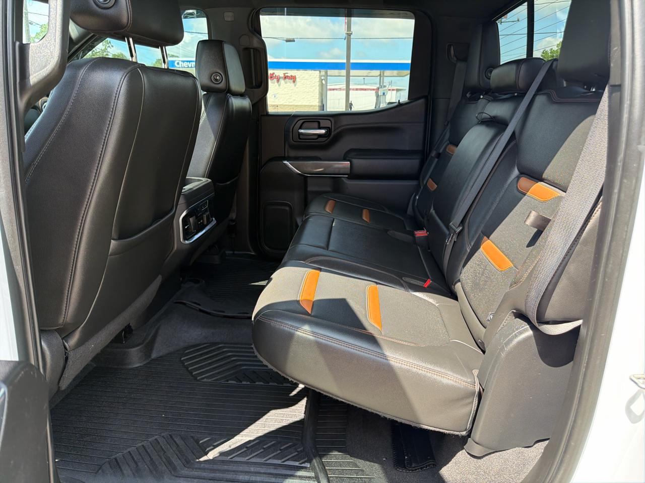 GMC Sierra 1500 AT4 Crew Cab Short Box 4WD 2020