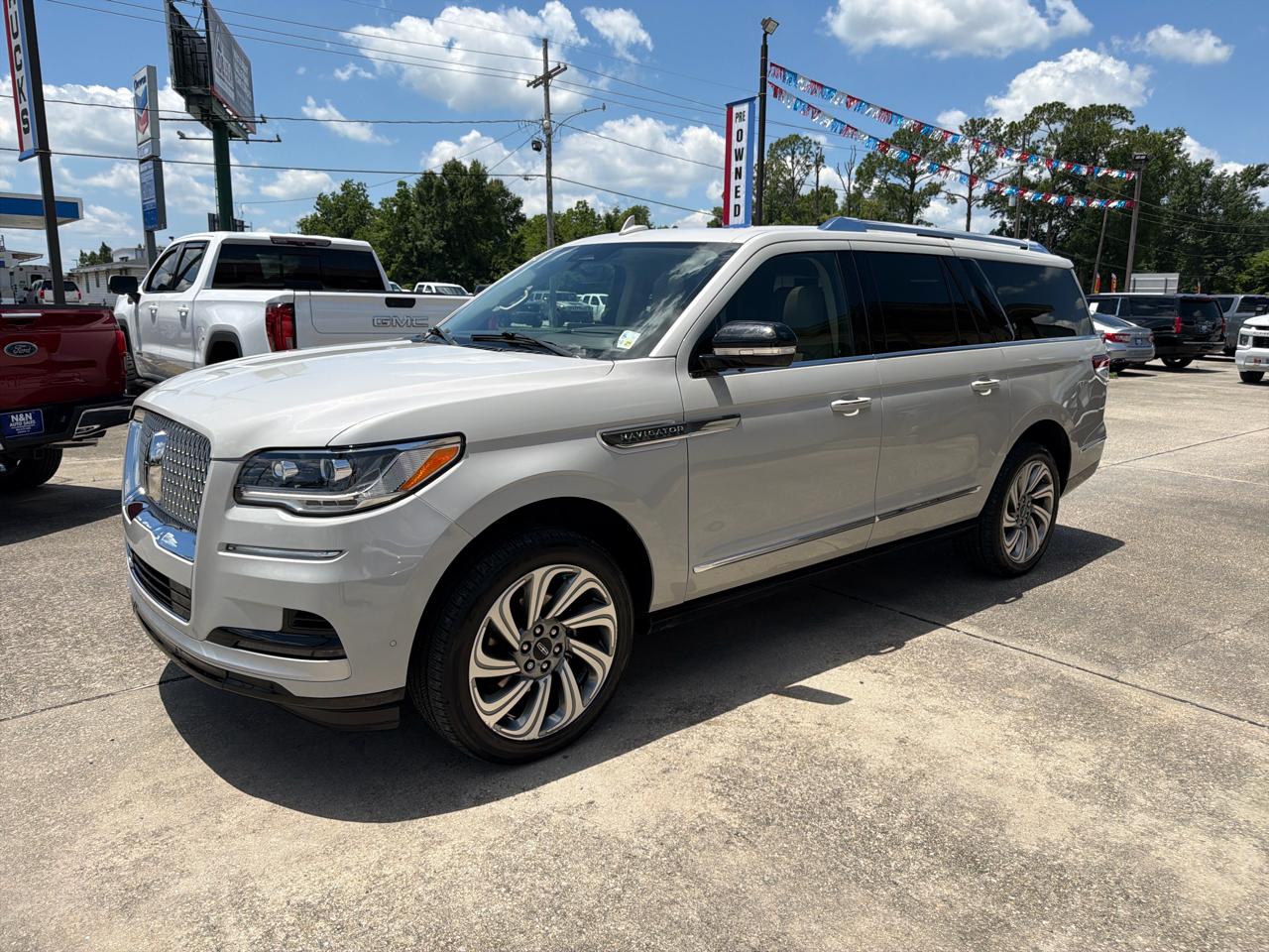 Lincoln Navigator L Reserve 2WD 2022