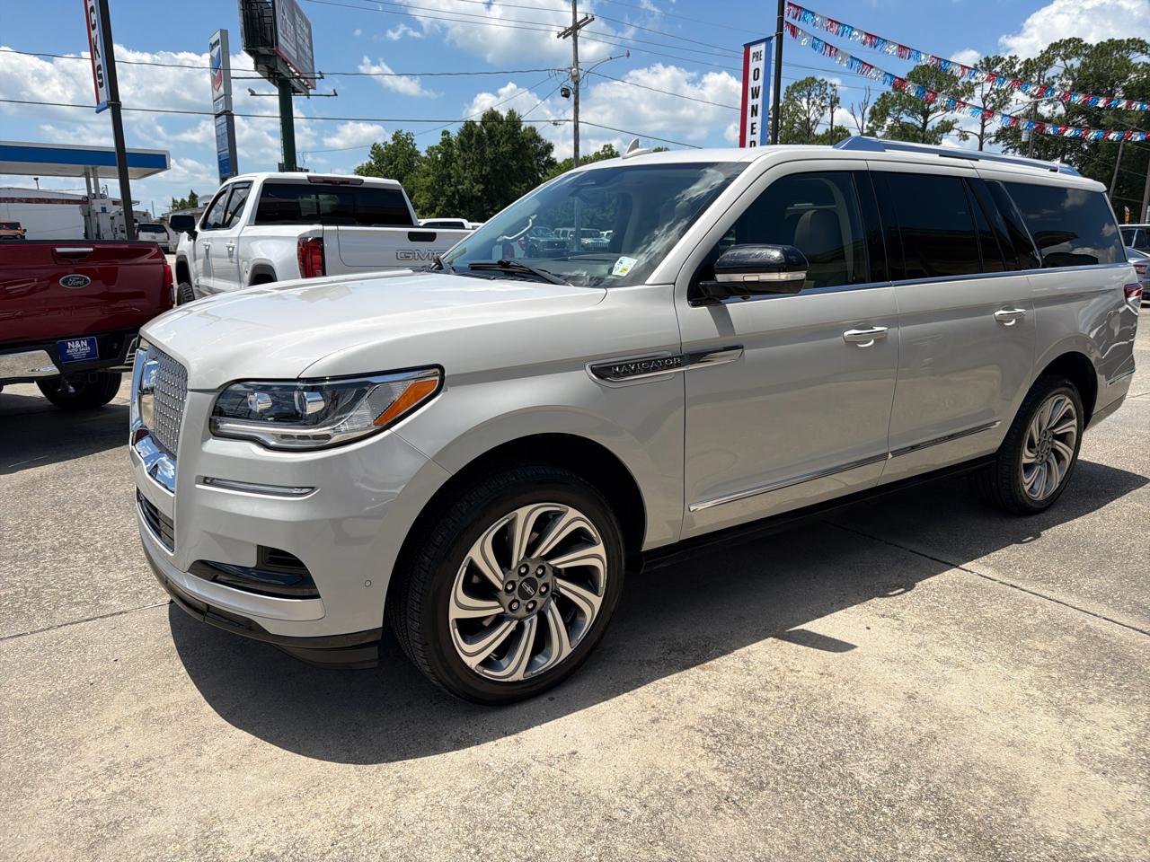 Lincoln Navigator L Reserve 2WD 2022