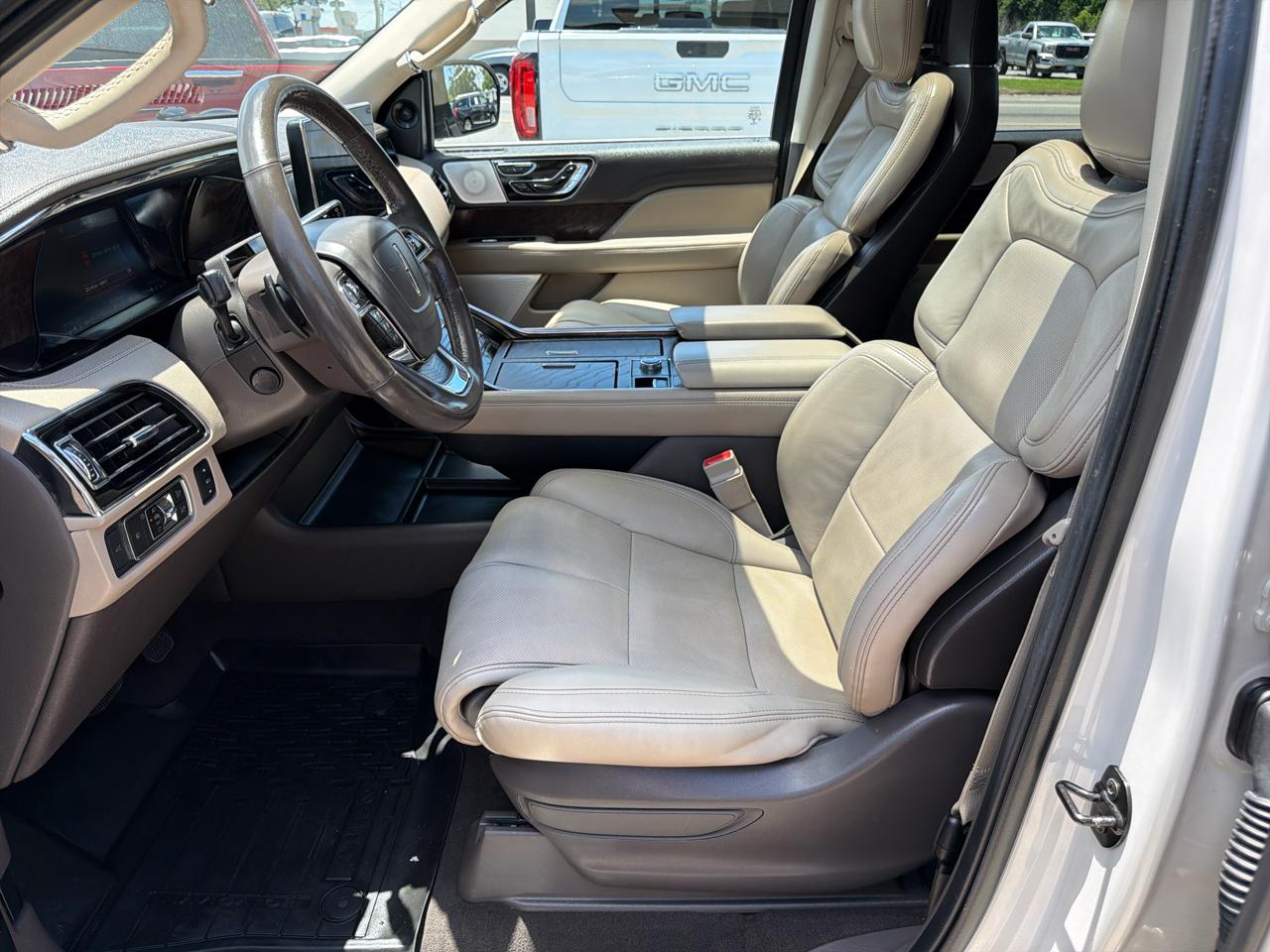 Lincoln Navigator L Reserve 2WD 2022