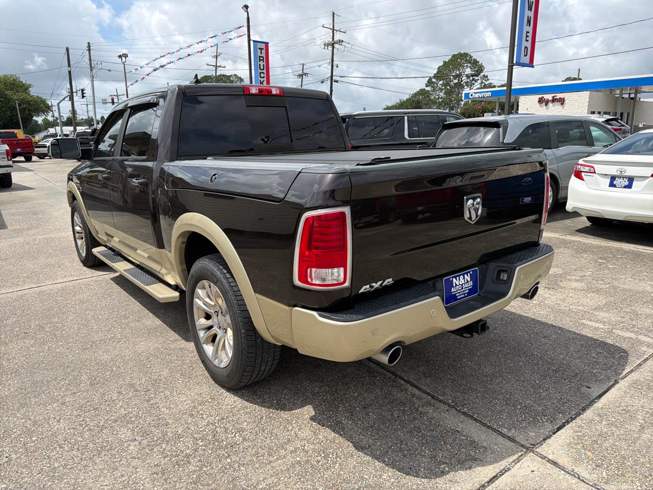 RAM 1500 Laramie Longhorn Crew Cab 4WD 2016