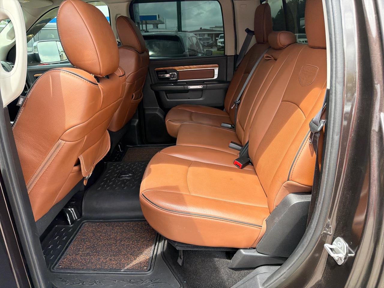 RAM 1500 Laramie Longhorn Crew Cab 4WD 2016