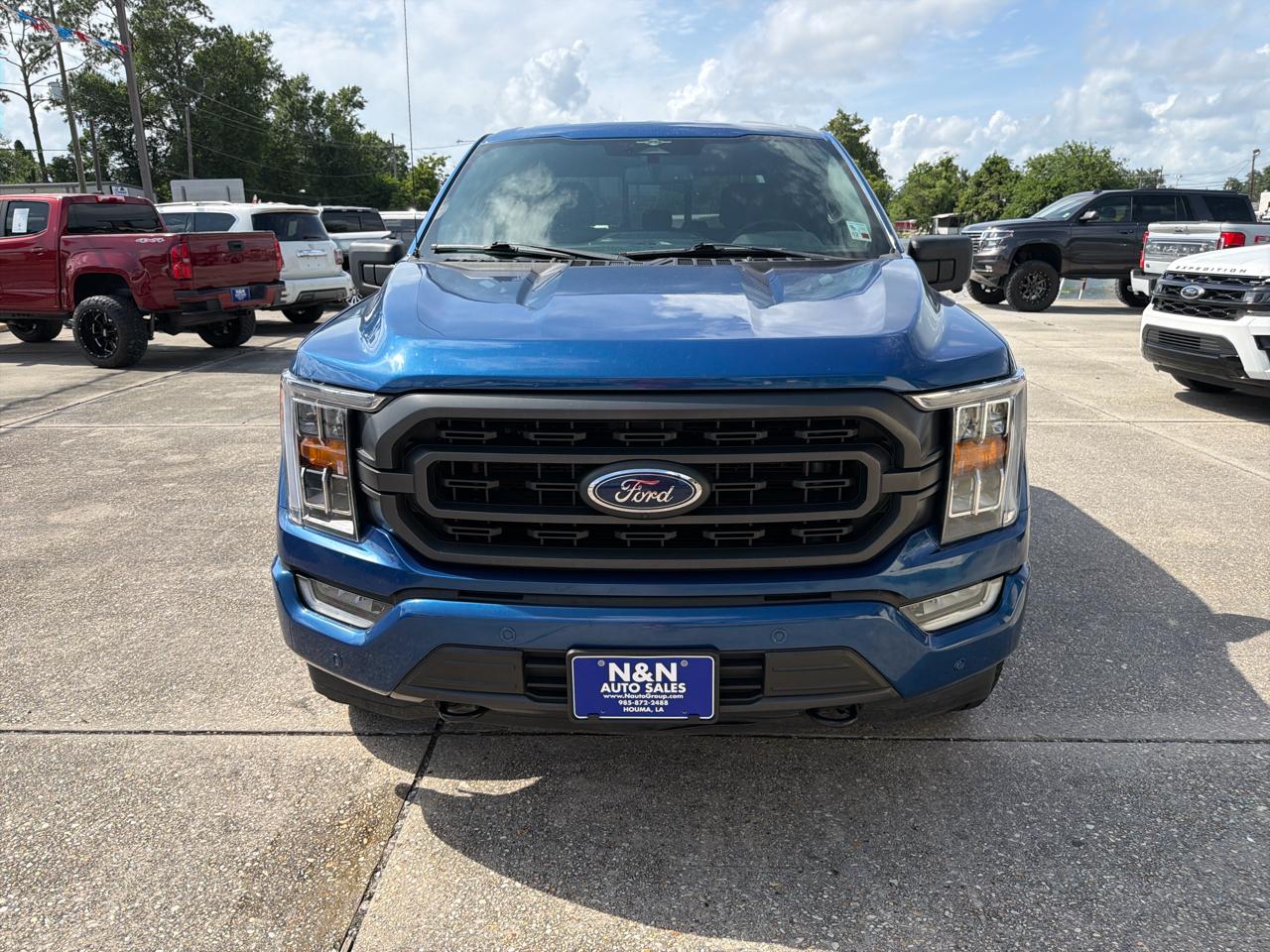 Ford F-150 XLT SuperCrew Short Bed 4WD 2023