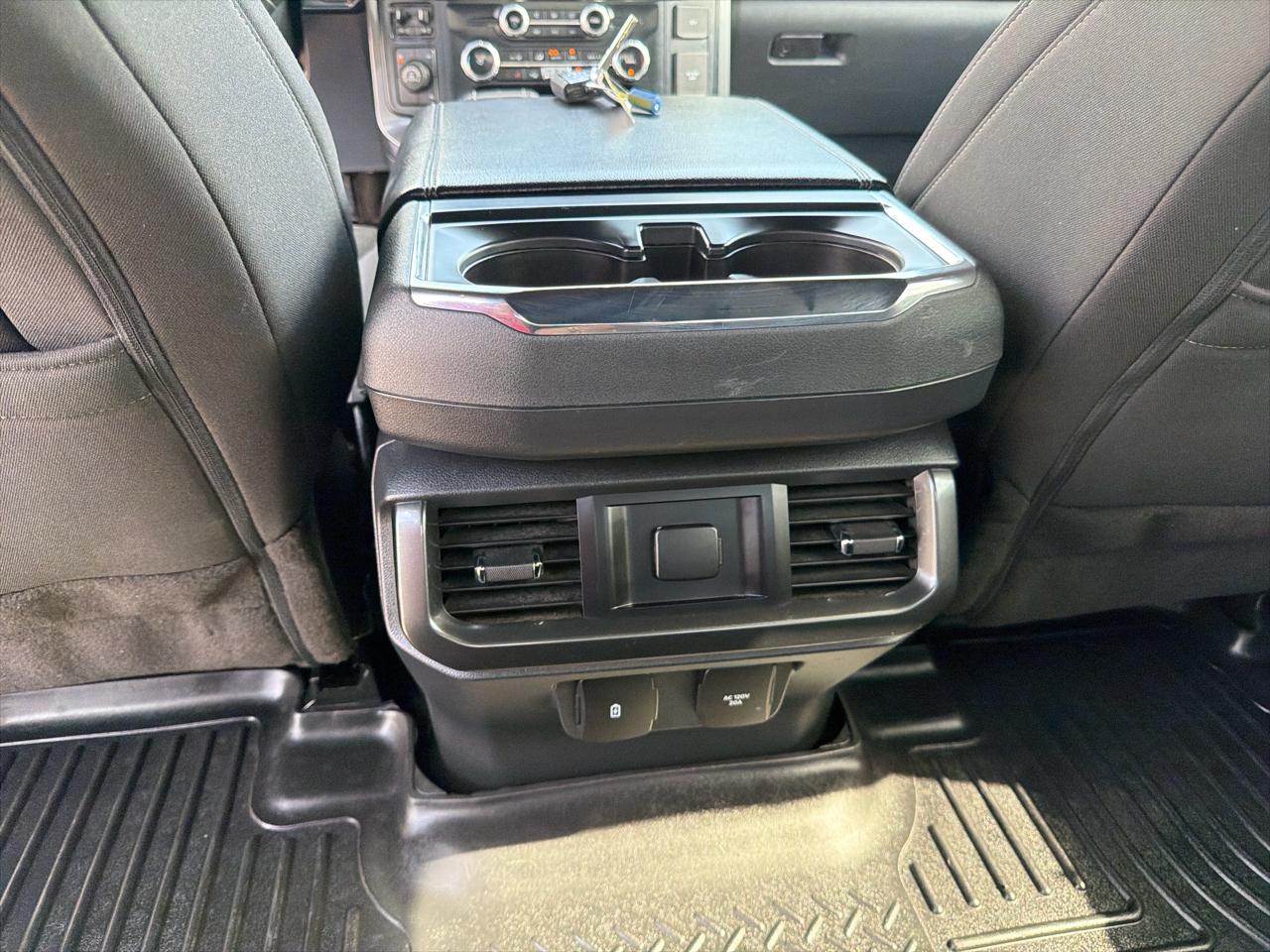 Ford F-150 XLT SuperCrew Short Bed 4WD 2023