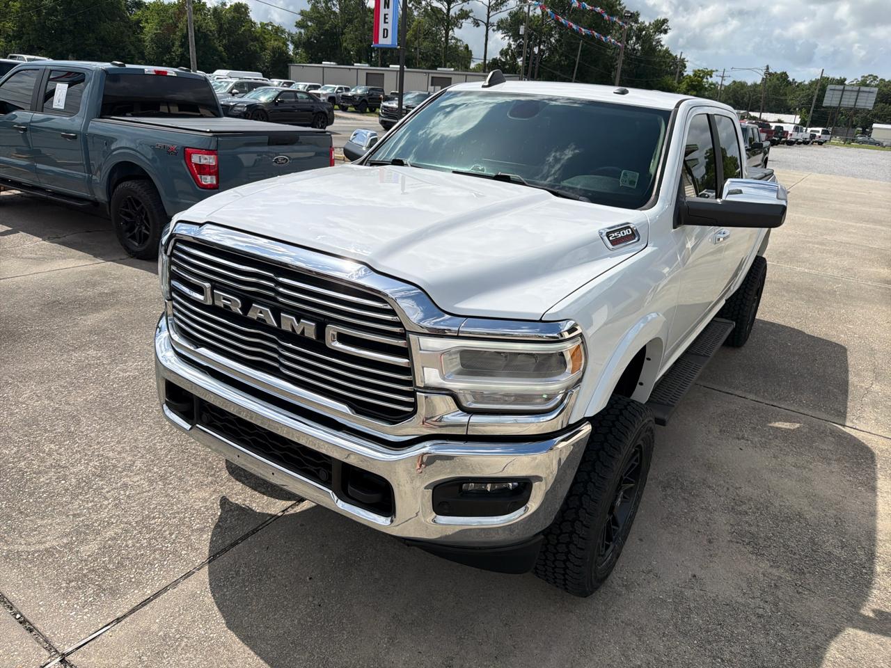 RAM 2500 Laramie Crew Cab SWB 4WD 2020