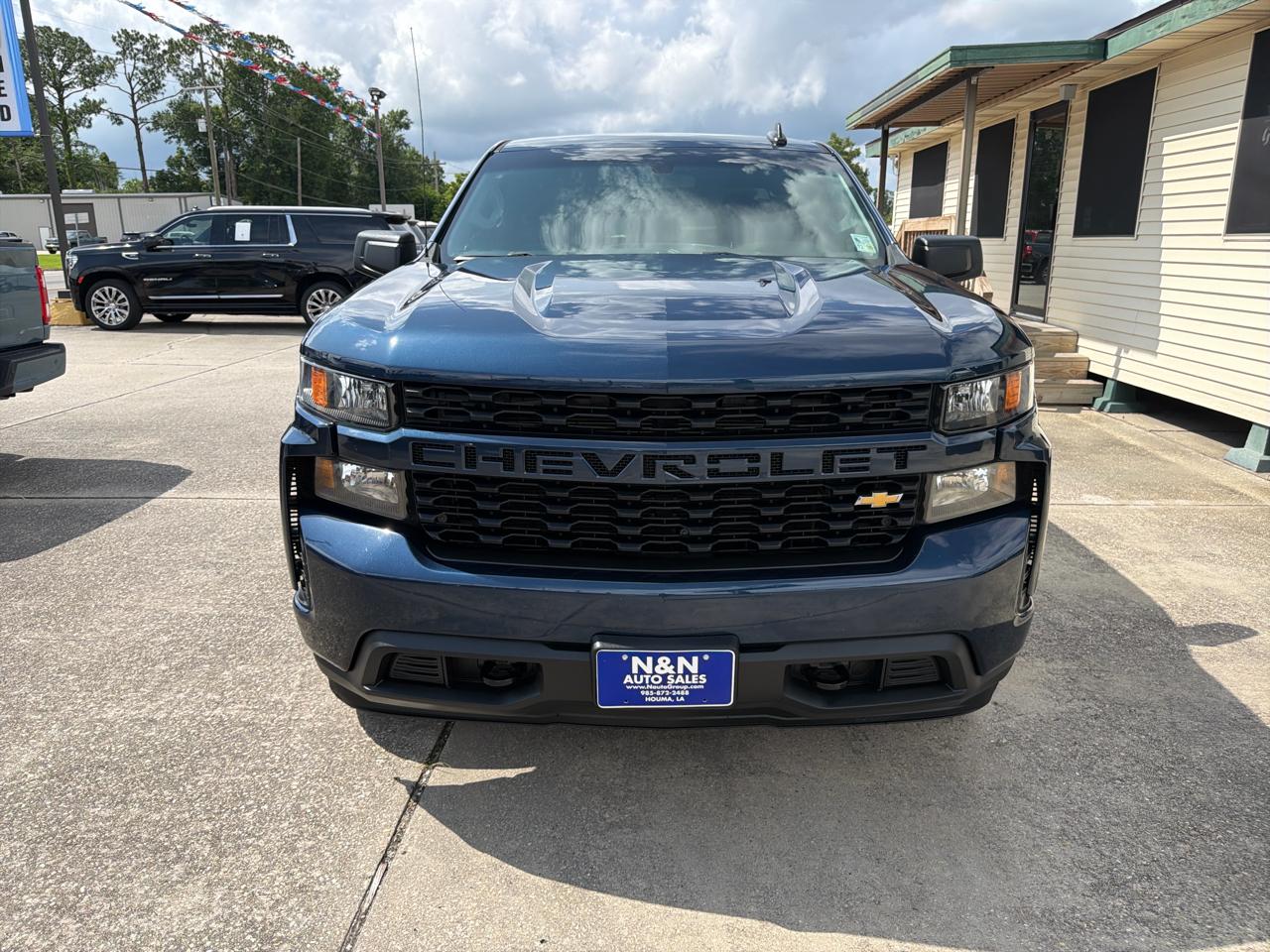 Chevrolet Silverado 1500 Custom Crew Cab 4WD SWB 2021