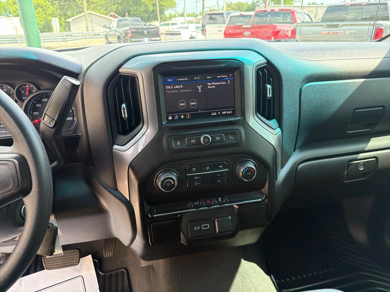 Chevrolet Silverado 1500 Custom Crew Cab 4WD SWB 2021
