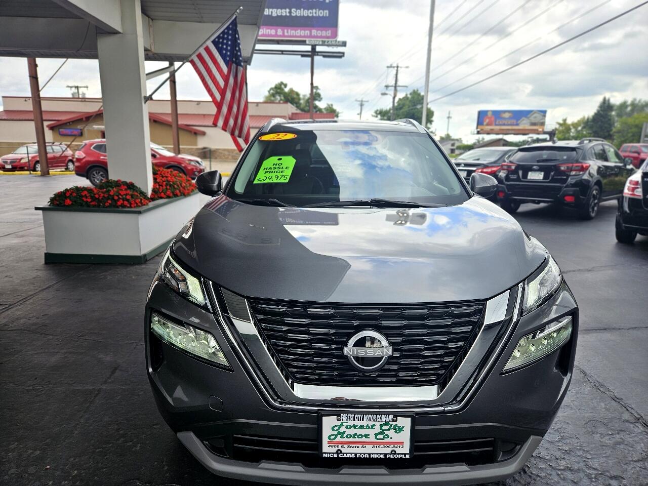 2022 Nissan Rogue SV photo 7