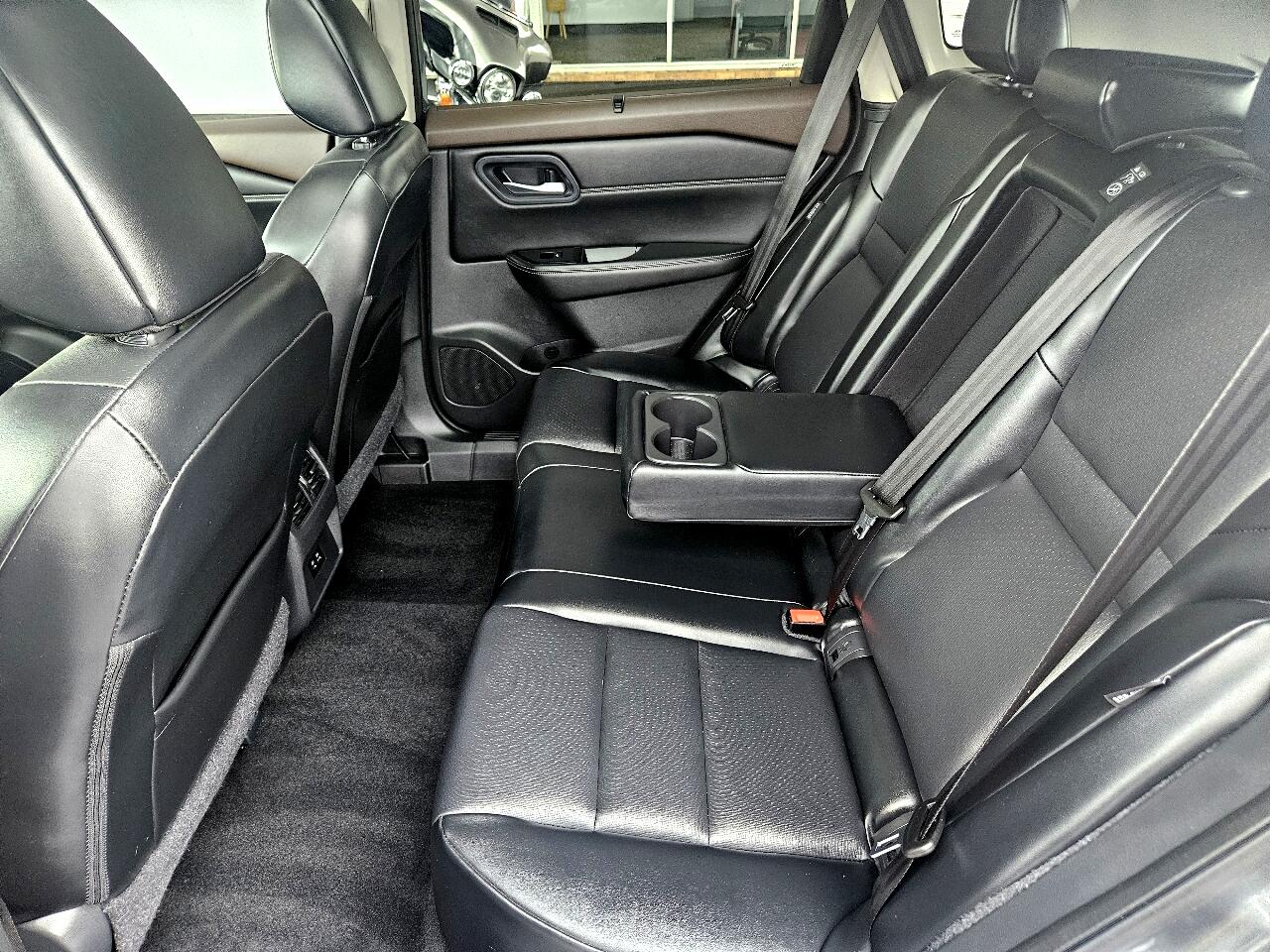 2022 Nissan Rogue SV photo 20