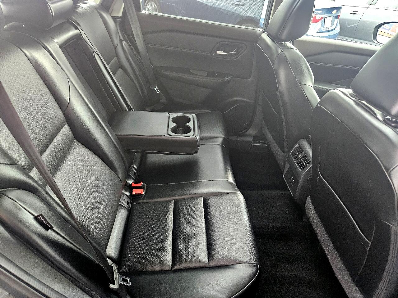 2022 Nissan Rogue SV photo 25