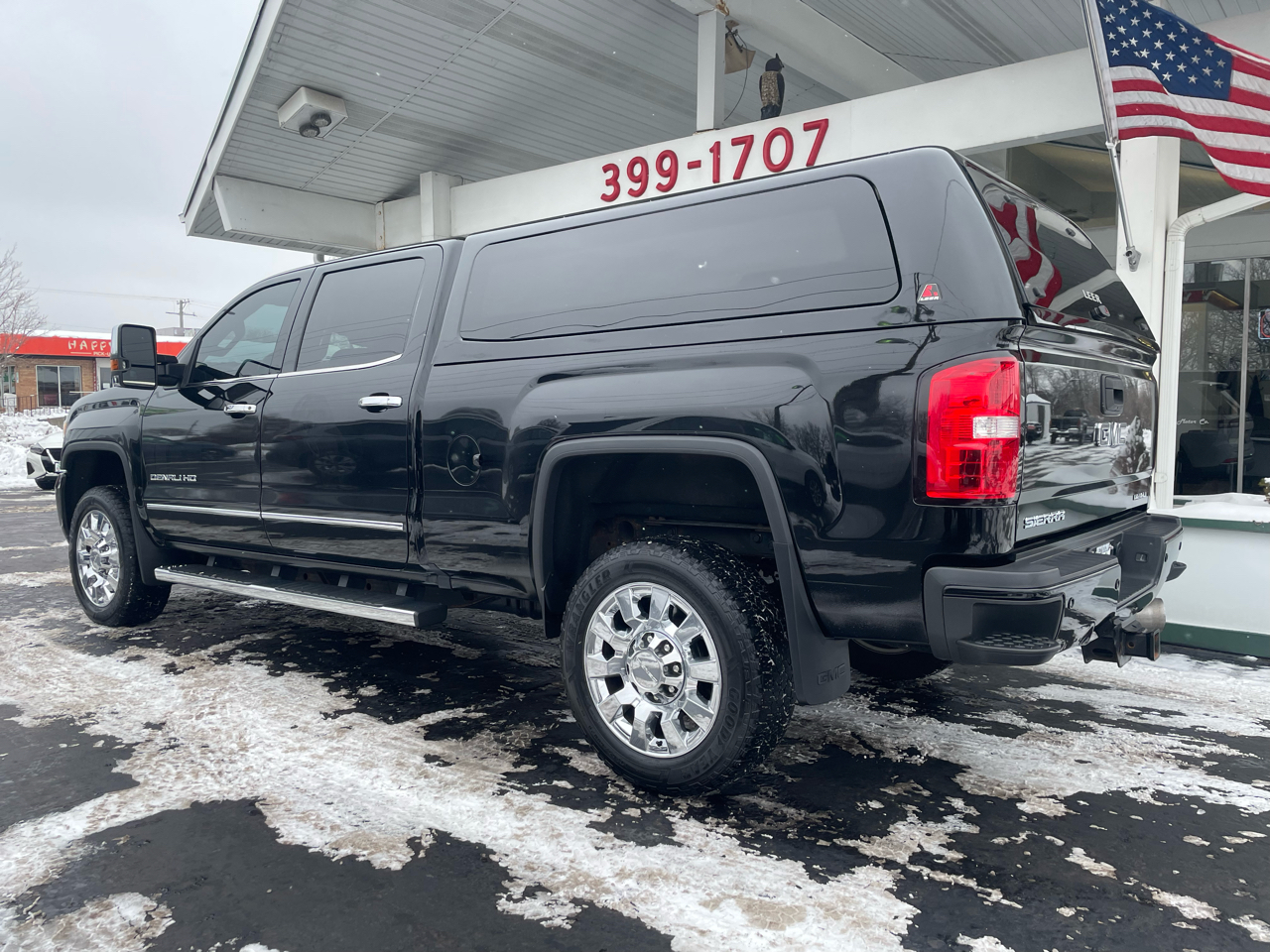 2019 Gmc Sierra HD Denali photo 2
