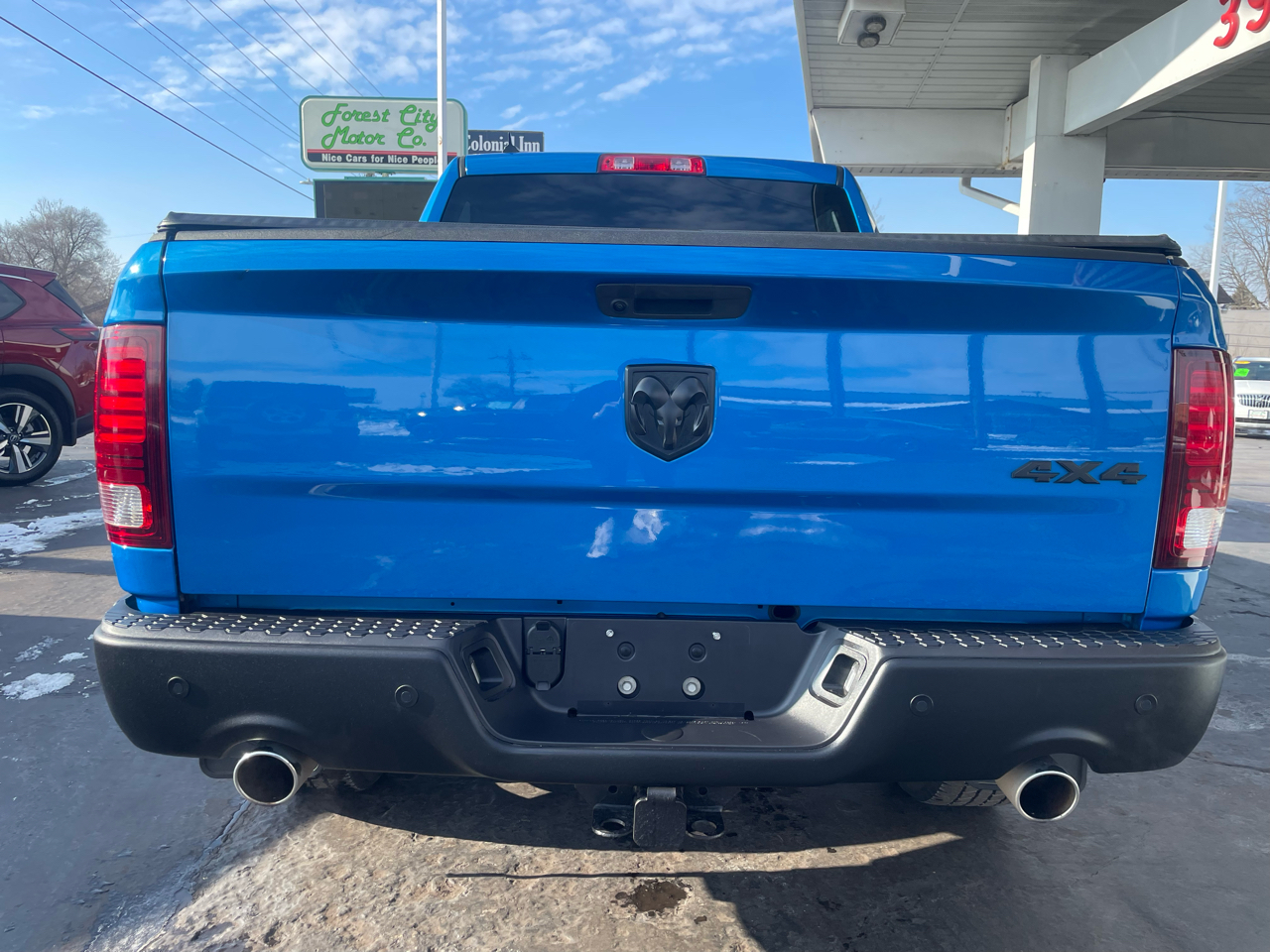 RAM 1500 Classic Warlock 4x4 Crew Cab 5'7" Box 2021