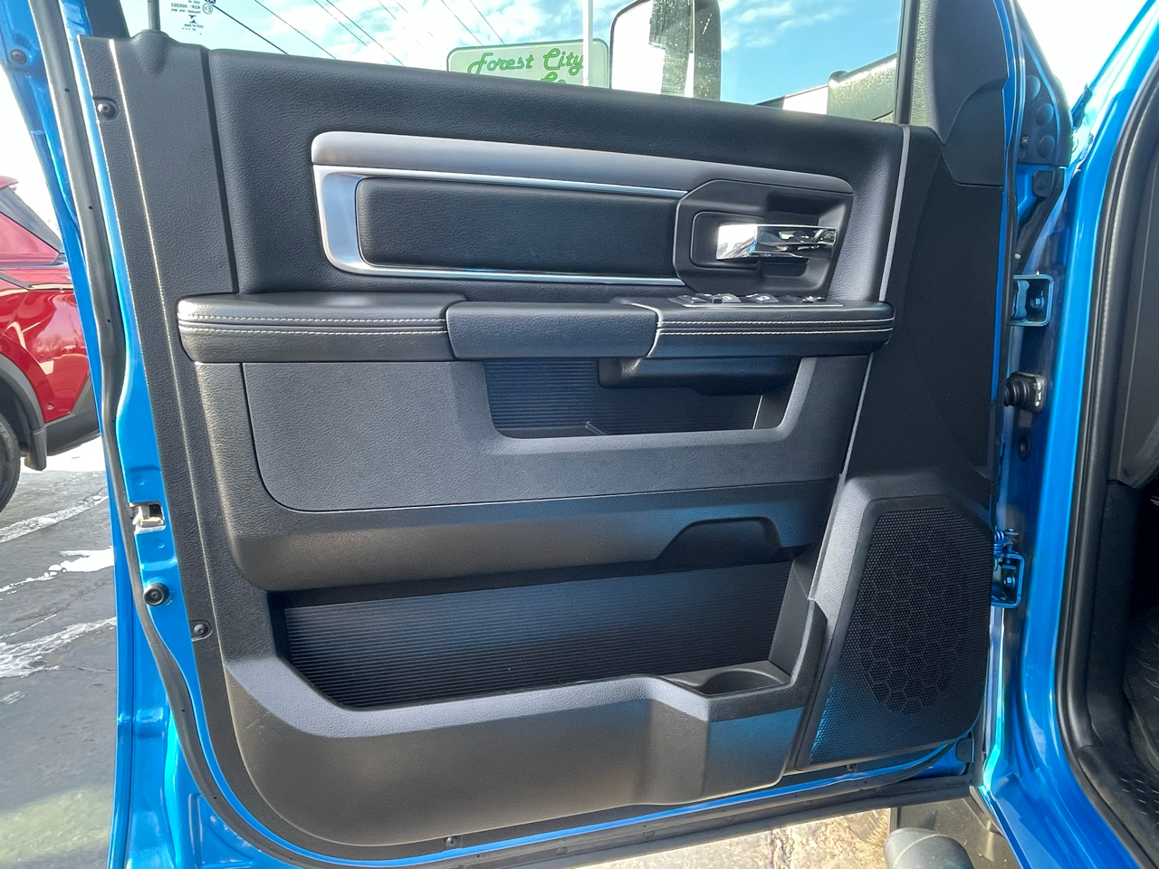 RAM 1500 Classic Warlock 4x4 Crew Cab 5'7" Box 2021