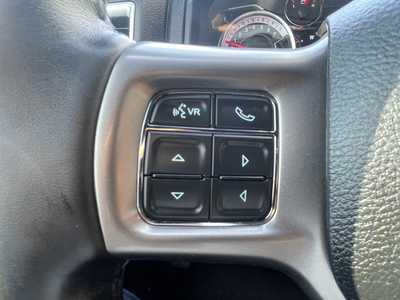 RAM 1500 Classic Warlock 4x4 Crew Cab 5'7" Box 2021