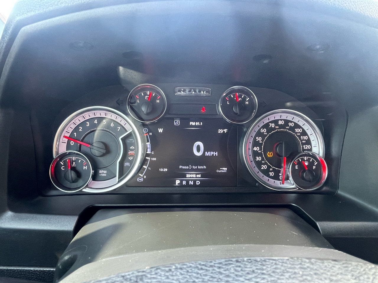 RAM 1500 Classic Warlock 4x4 Crew Cab 5'7" Box 2021