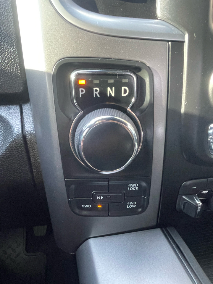 RAM 1500 Classic Warlock 4x4 Crew Cab 5'7" Box 2021