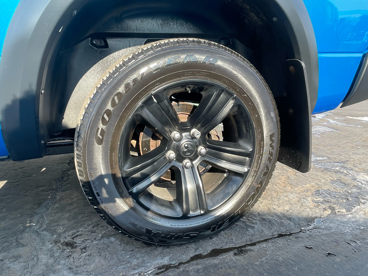 RAM 1500 Classic Warlock 4x4 Crew Cab 5'7" Box 2021