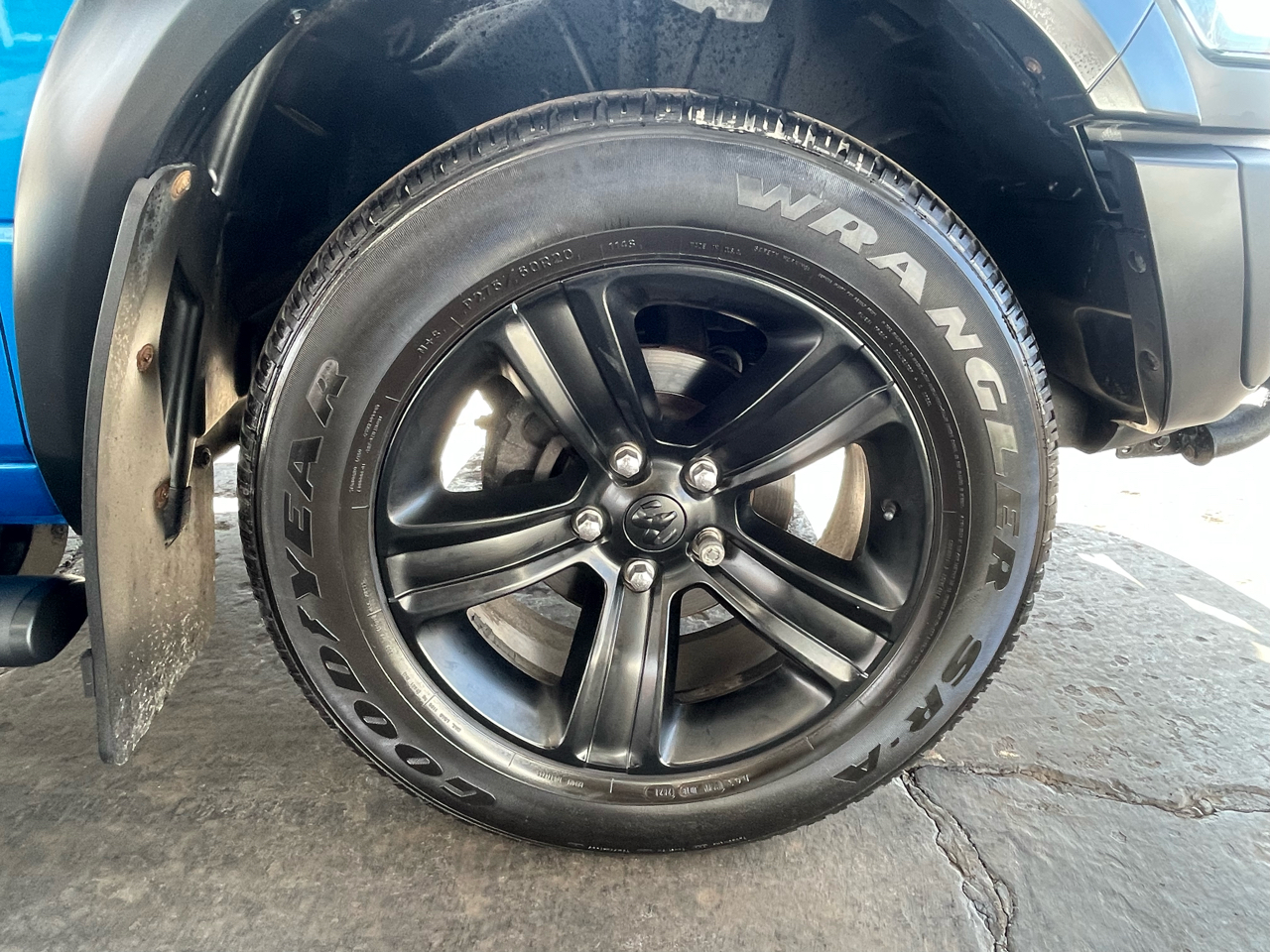 RAM 1500 Classic Warlock 4x4 Crew Cab 5'7" Box 2021