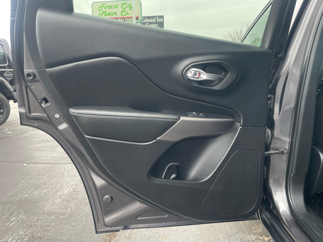 Jeep Cherokee Latitude Plus 4x4 2019