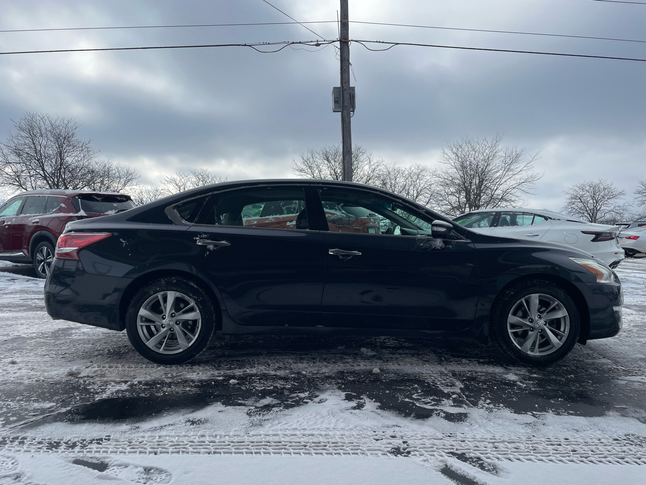 Nissan Altima 4dr Sdn I4 2.5 SV 2013