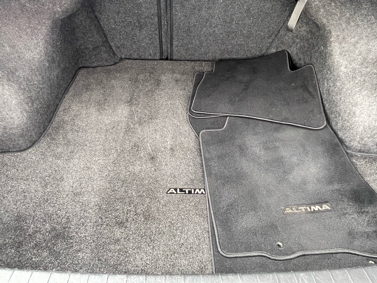 Nissan Altima 4dr Sdn I4 2.5 SV 2013