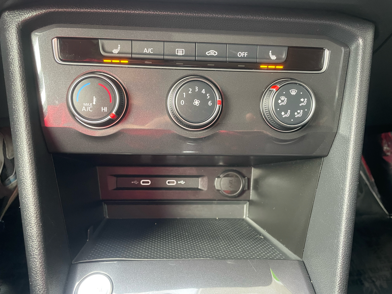 Volkswagen Tiguan 2.0T Wolfsburg Edition FWD 2024