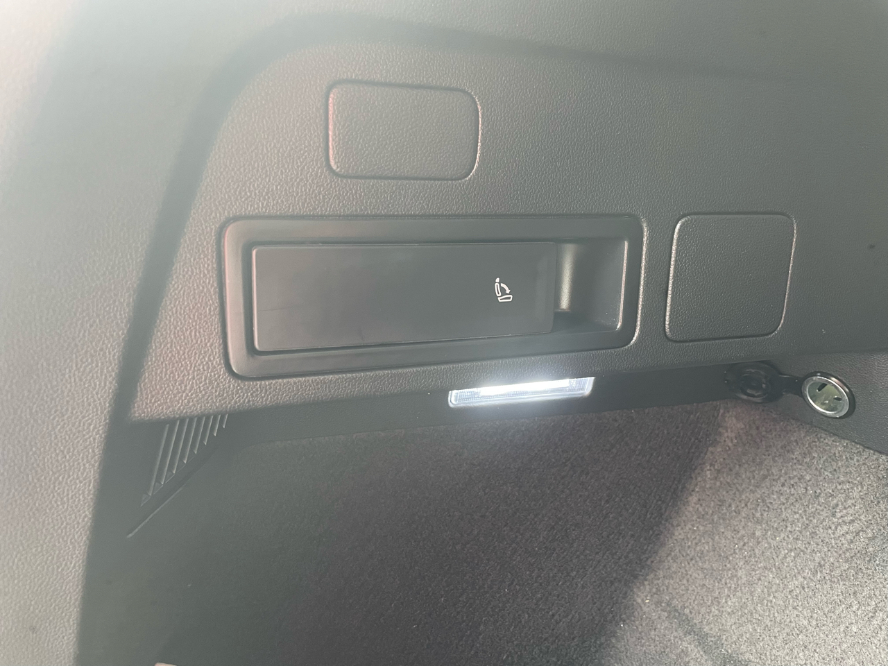 Volkswagen Tiguan 2.0T Wolfsburg Edition FWD 2024