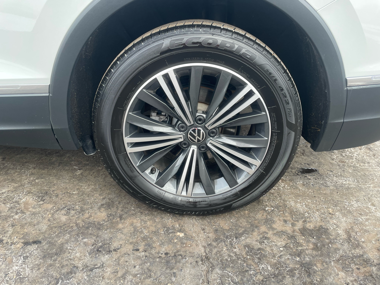 Volkswagen Tiguan 2.0T Wolfsburg Edition FWD 2024