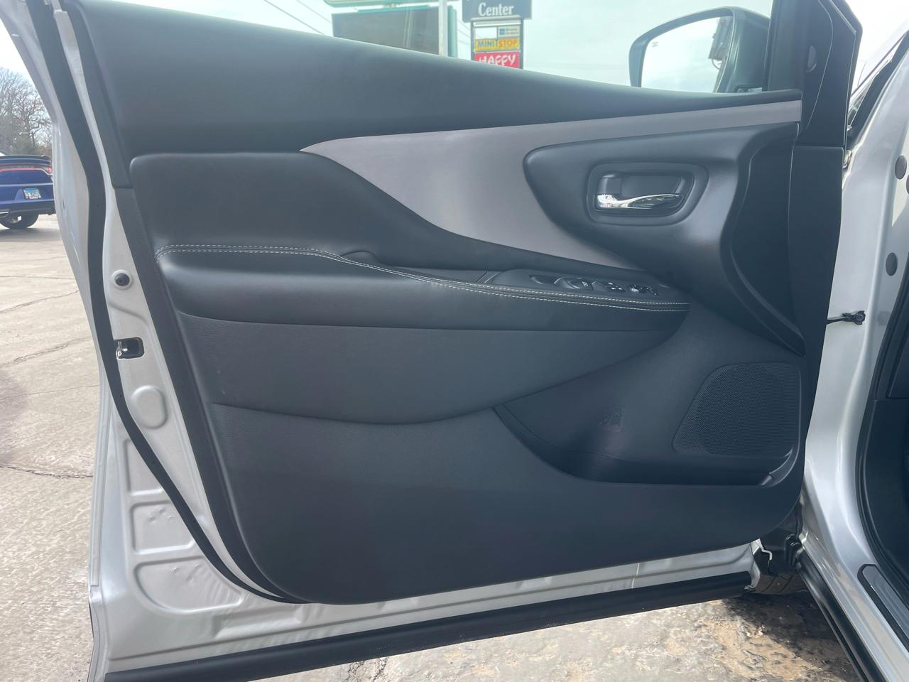 Nissan Murano AWD SV 2023