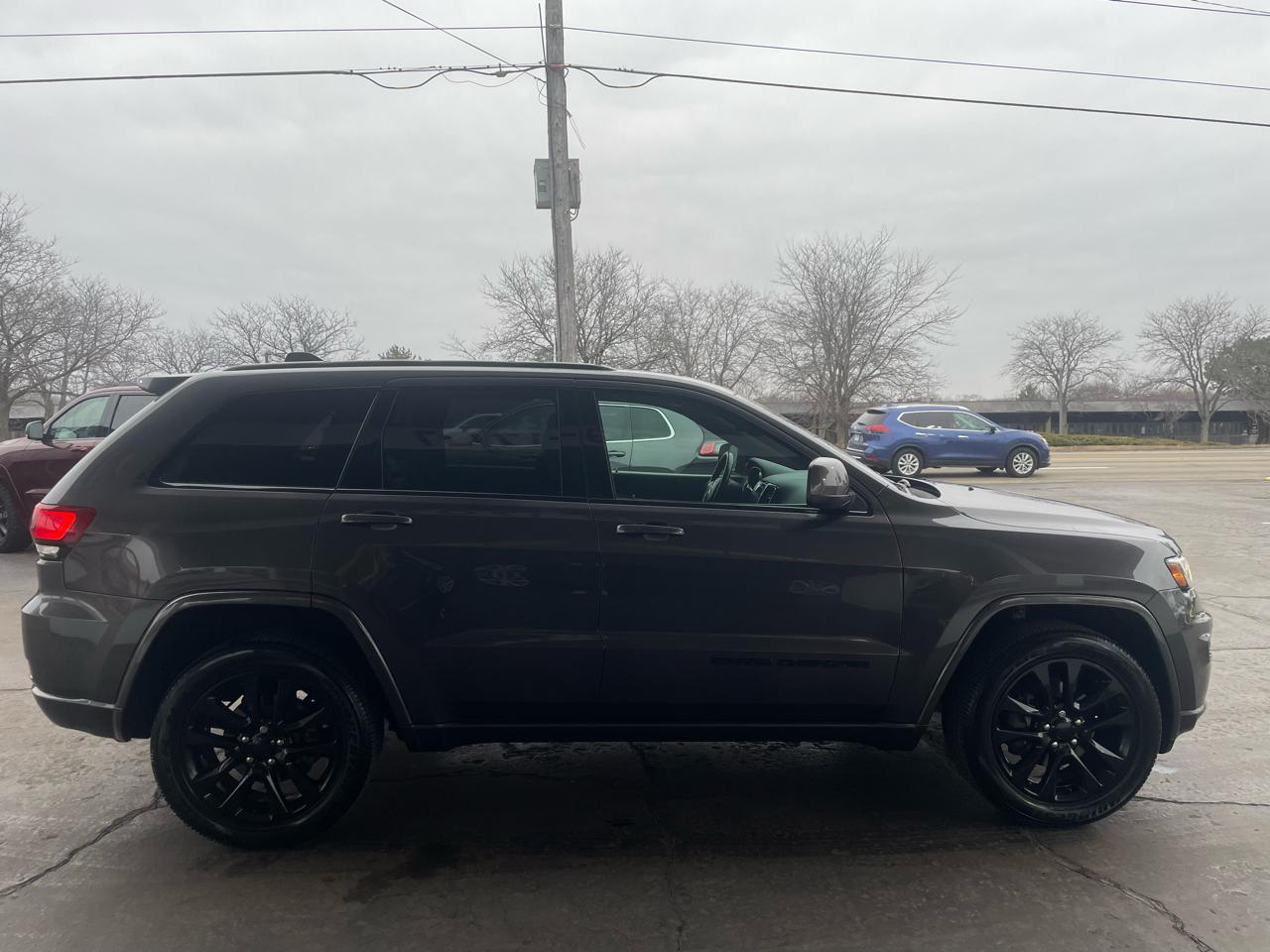 Jeep Grand Cherokee Altitude 4x4 2022