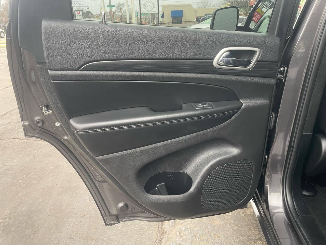 Jeep Grand Cherokee Altitude 4x4 2022