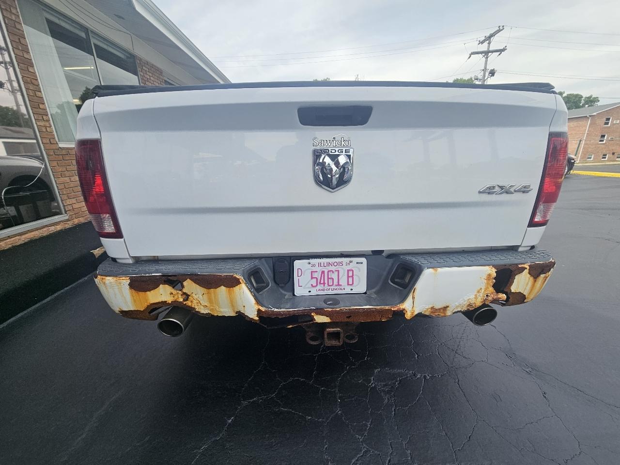 Dodge Ram 1500 4WD Quad Cab 140.5" Sport 2010