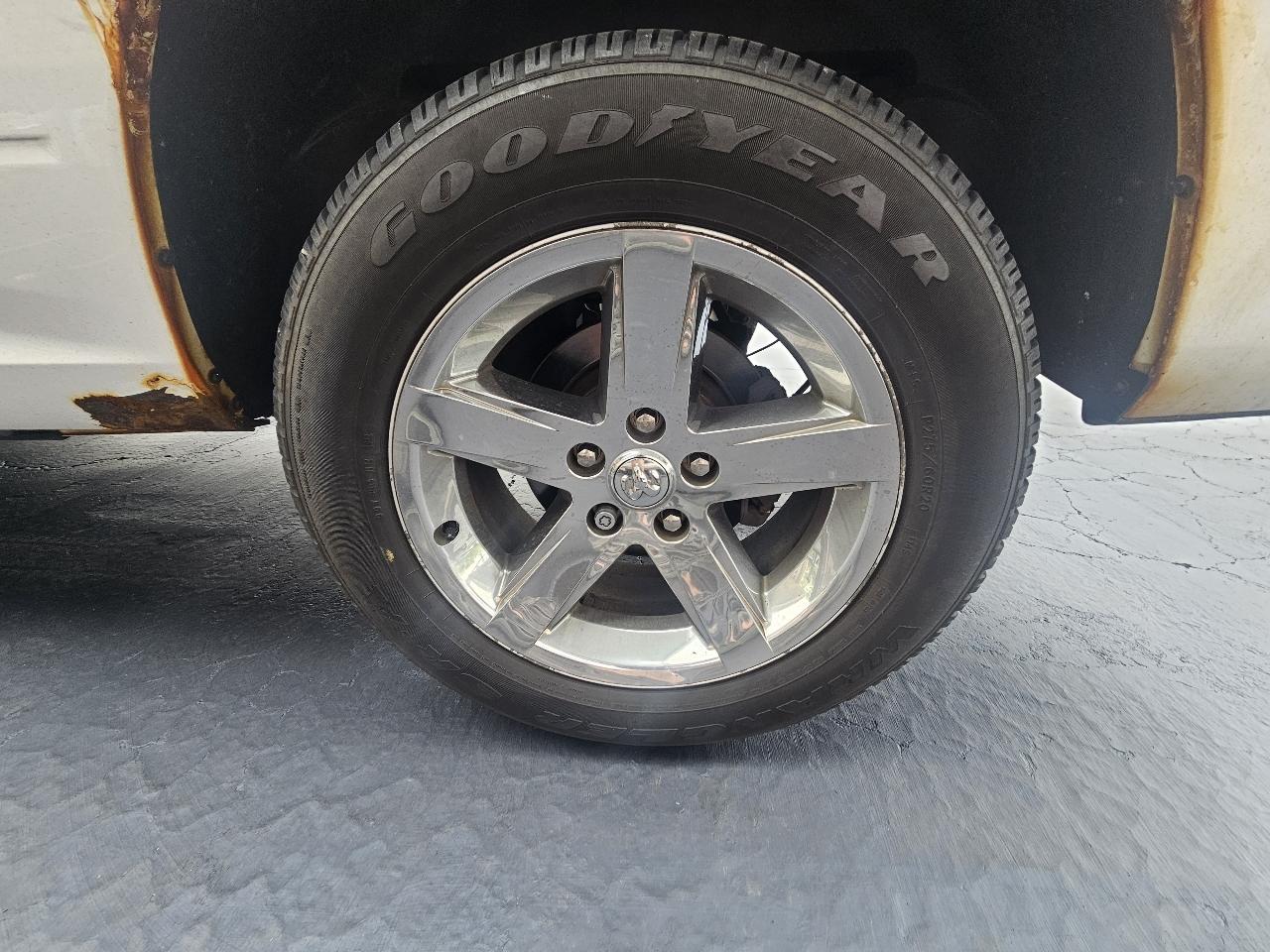 Dodge Ram 1500 4WD Quad Cab 140.5" Sport 2010