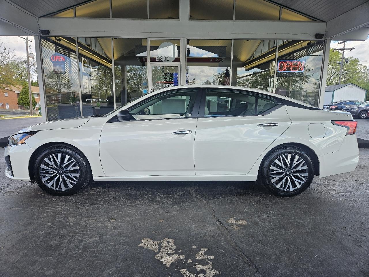 Nissan Altima SV FWD 2025