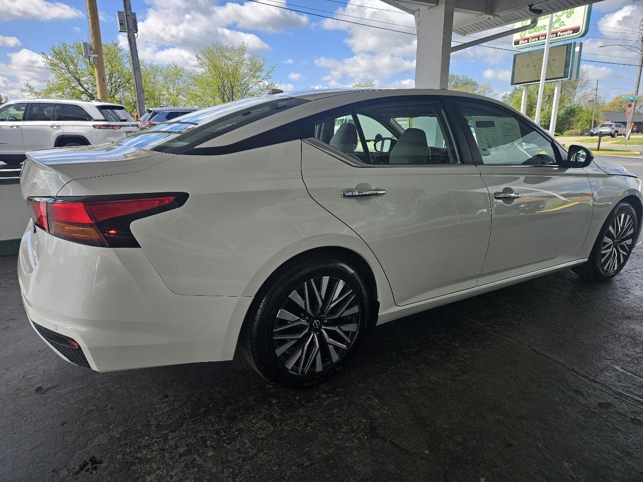 Nissan Altima SV FWD 2025