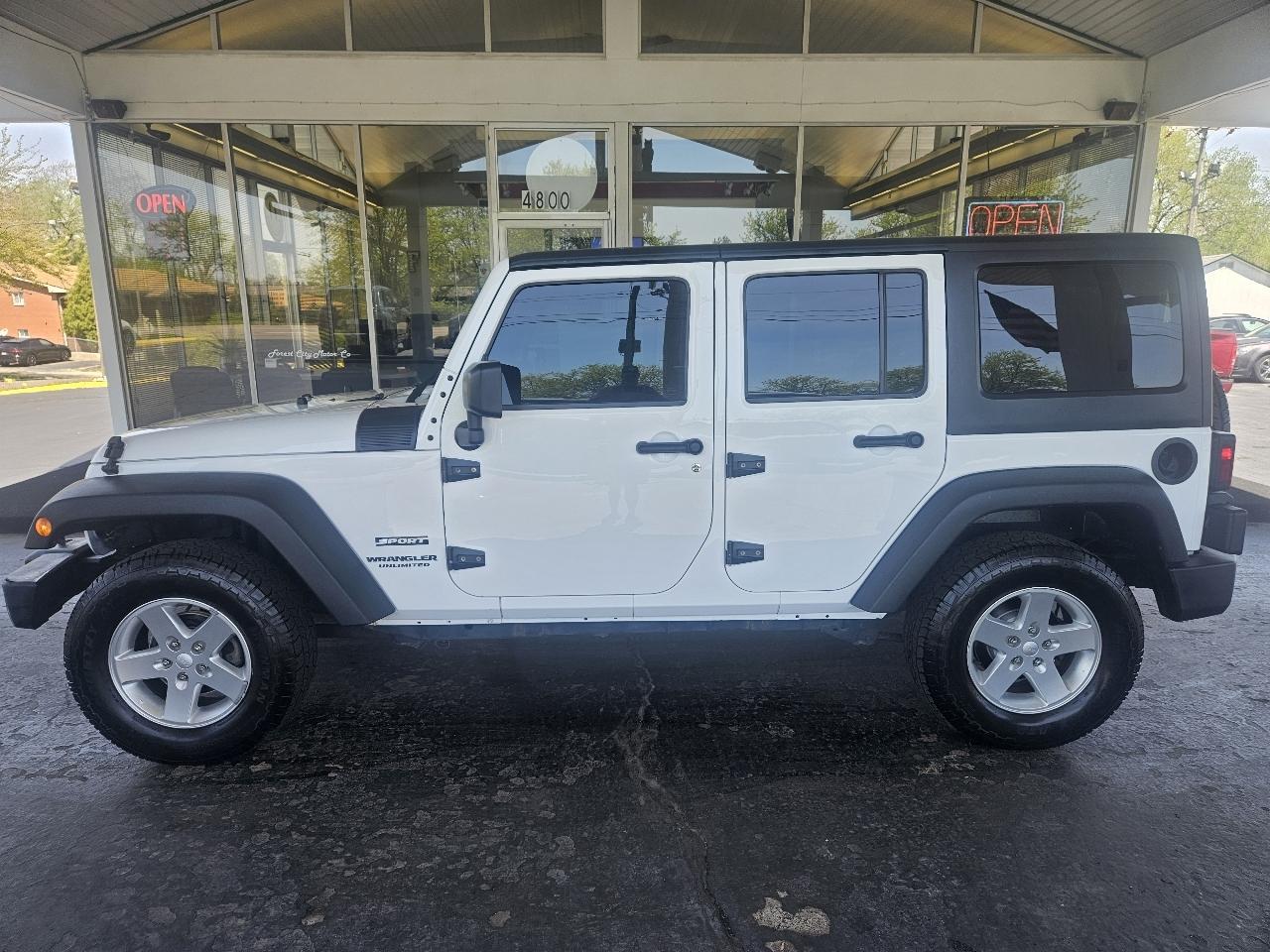 Jeep Wrangler Unlimited 4WD 4dr Sport 2015