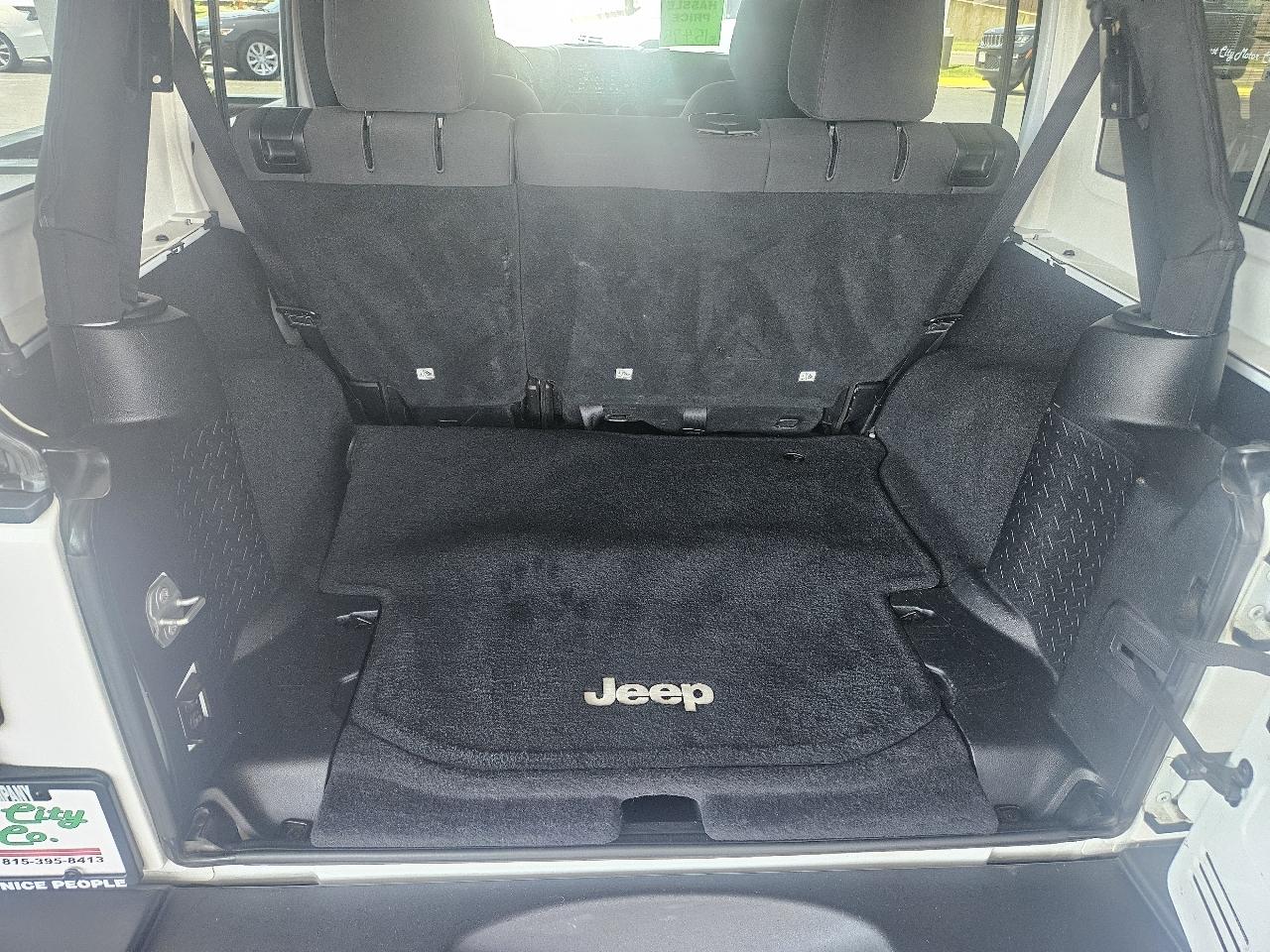 Jeep Wrangler Unlimited 4WD 4dr Sport 2015