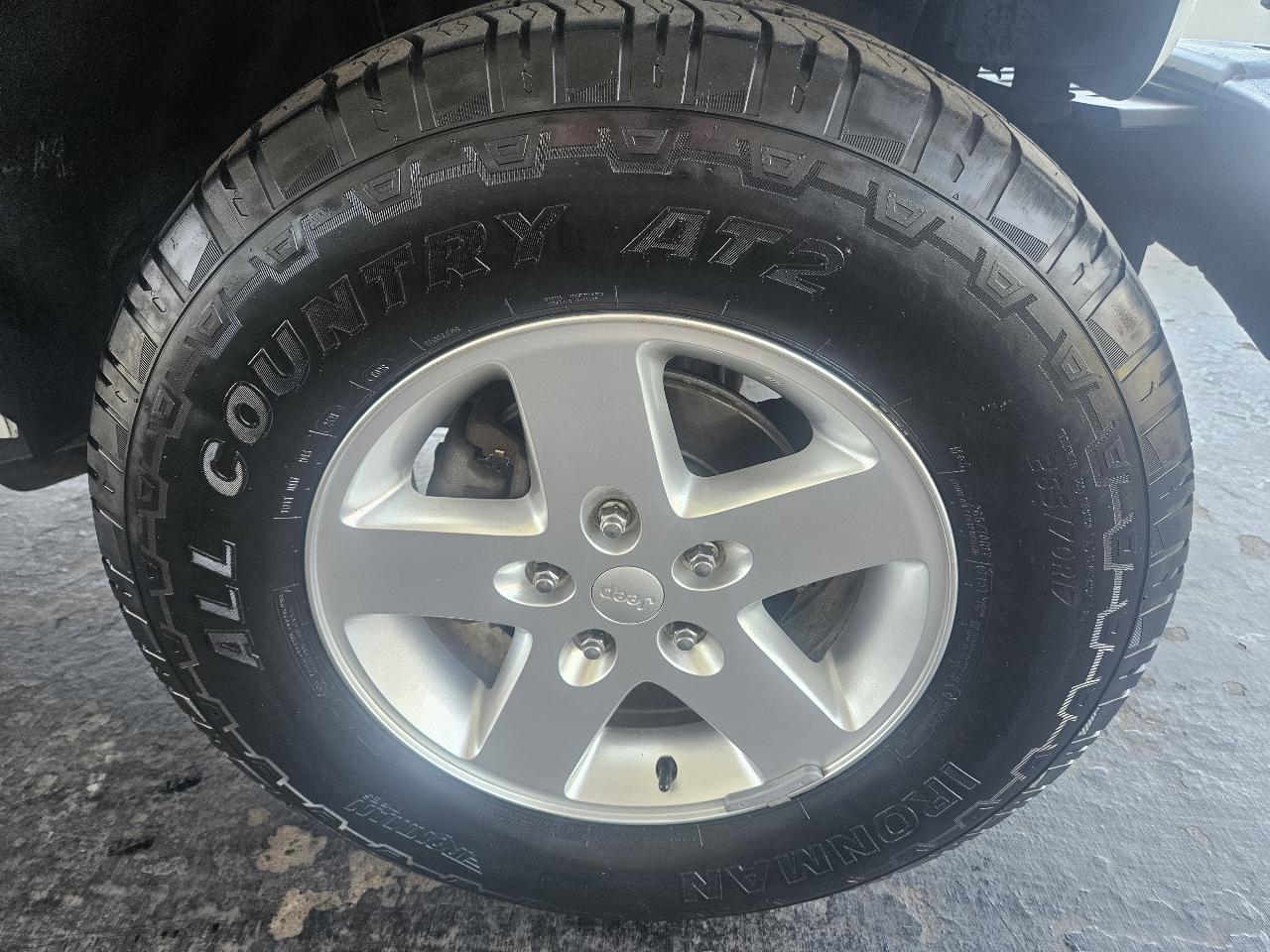 Jeep Wrangler Unlimited 4WD 4dr Sport 2015
