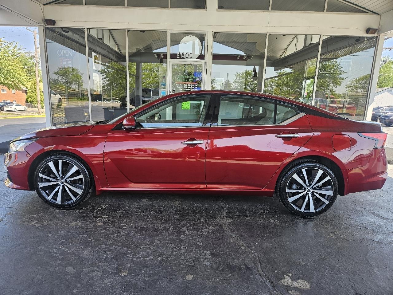 Nissan Altima 2.5 Platinum AWD Sedan 2020