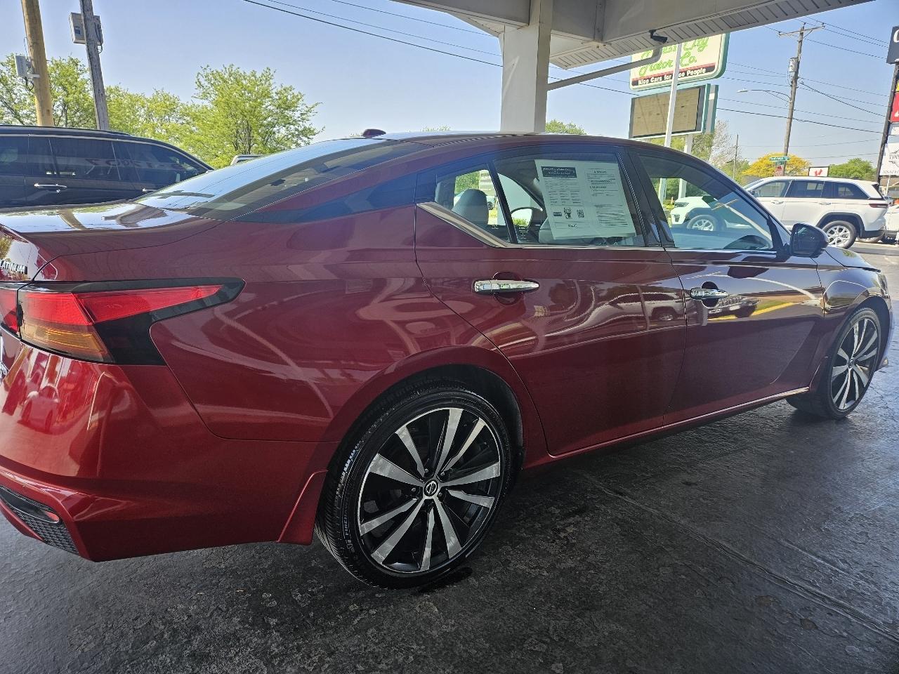 Nissan Altima 2.5 Platinum AWD Sedan 2020
