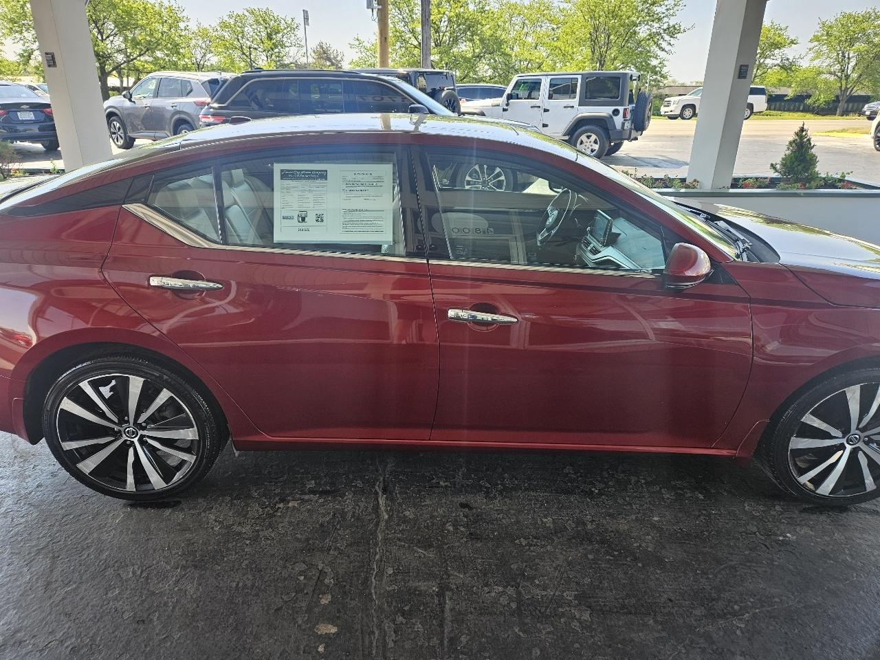 Nissan Altima 2.5 Platinum AWD Sedan 2020