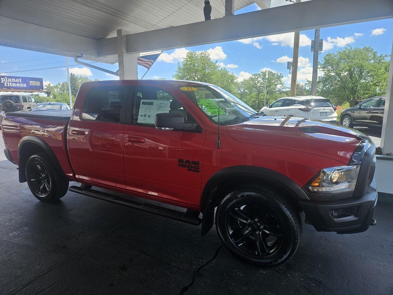 RAM 1500 Classic Warlock 4x4 Crew Cab 5'7" Box 2022