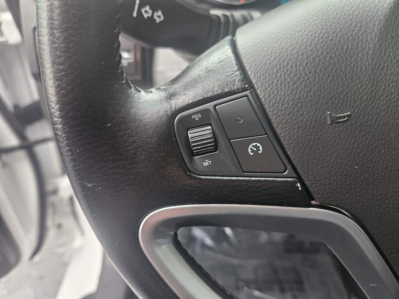 Chevrolet Captiva Sport Fleet FWD 4dr LTZ 2015