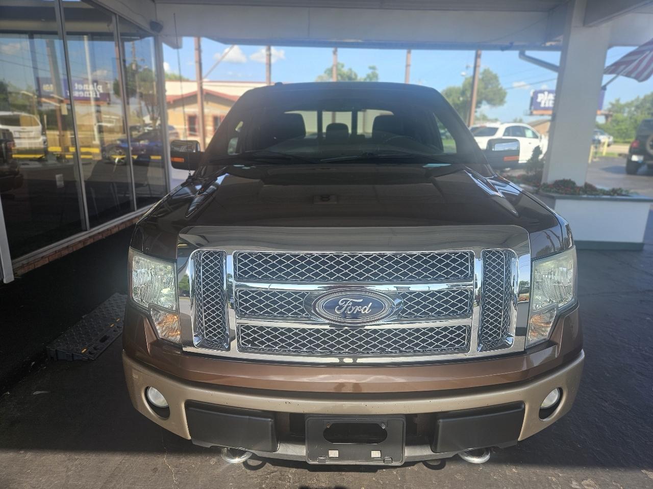 Ford F-150 4WD SuperCrew 145" Lariat 2011