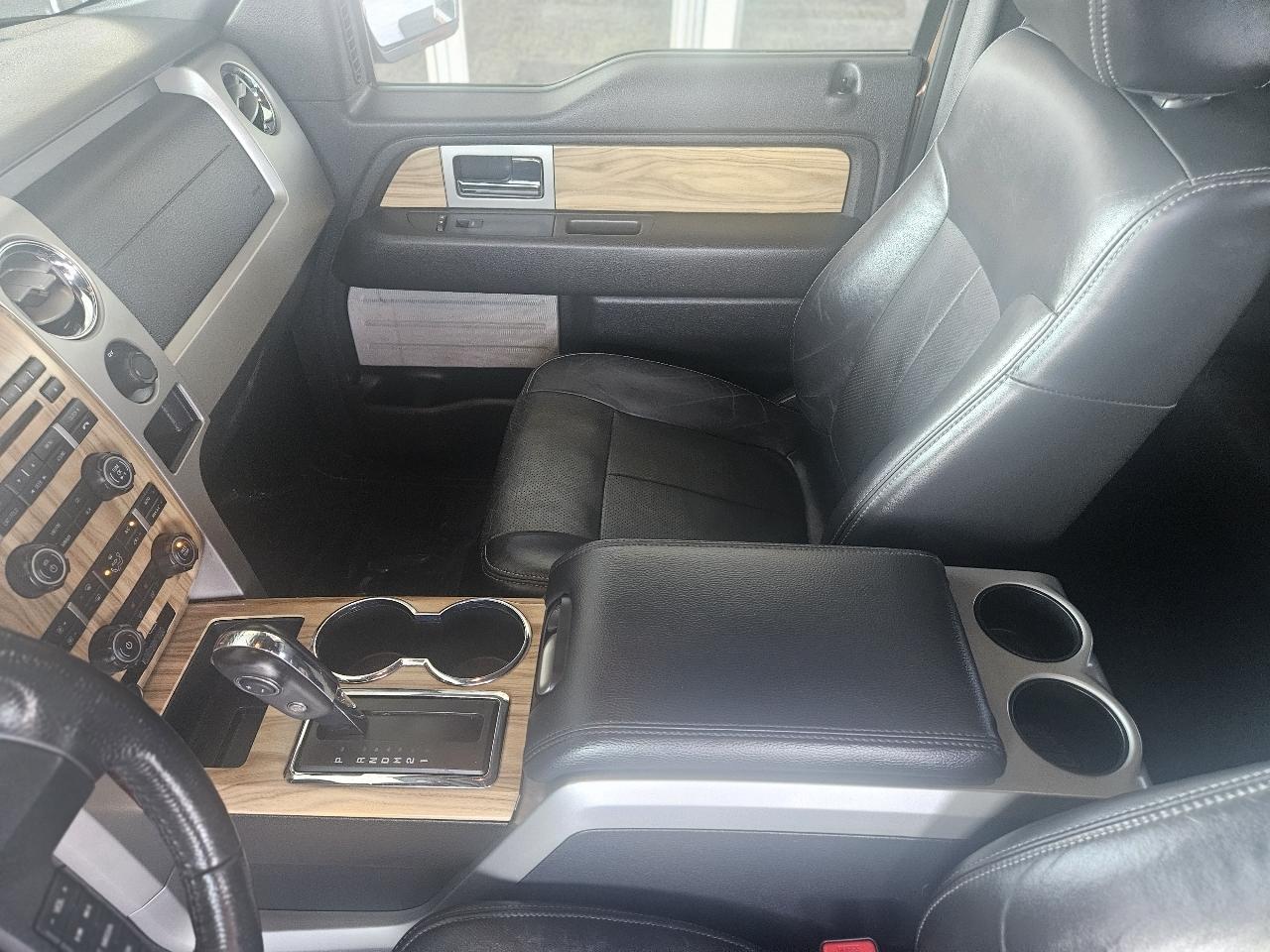 Ford F-150 4WD SuperCrew 145" Lariat 2011