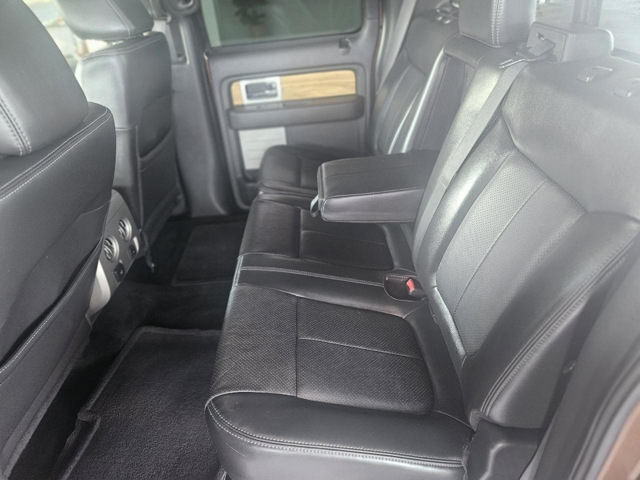 Ford F-150 4WD SuperCrew 145" Lariat 2011