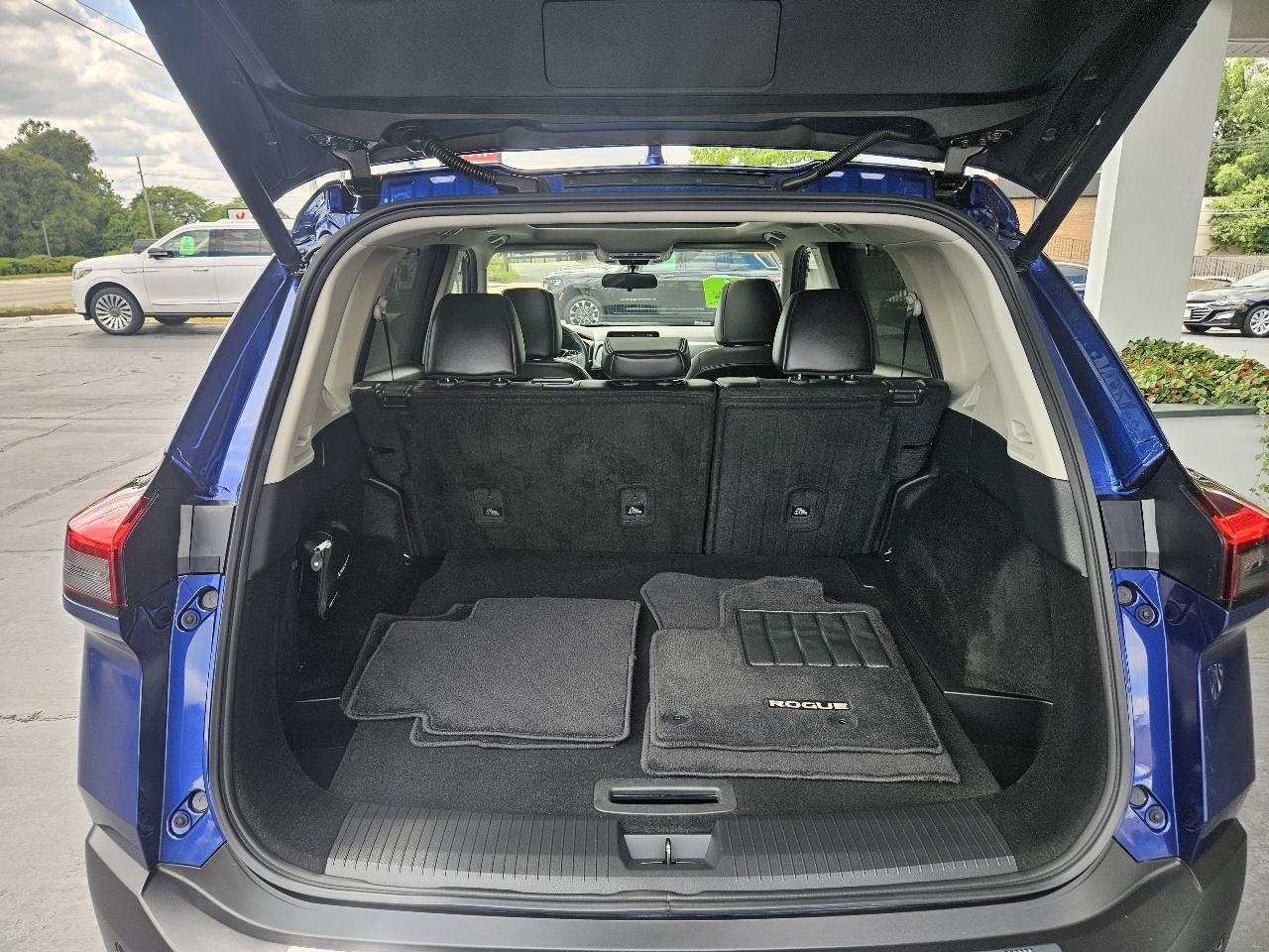 Nissan Rogue AWD SV 2023