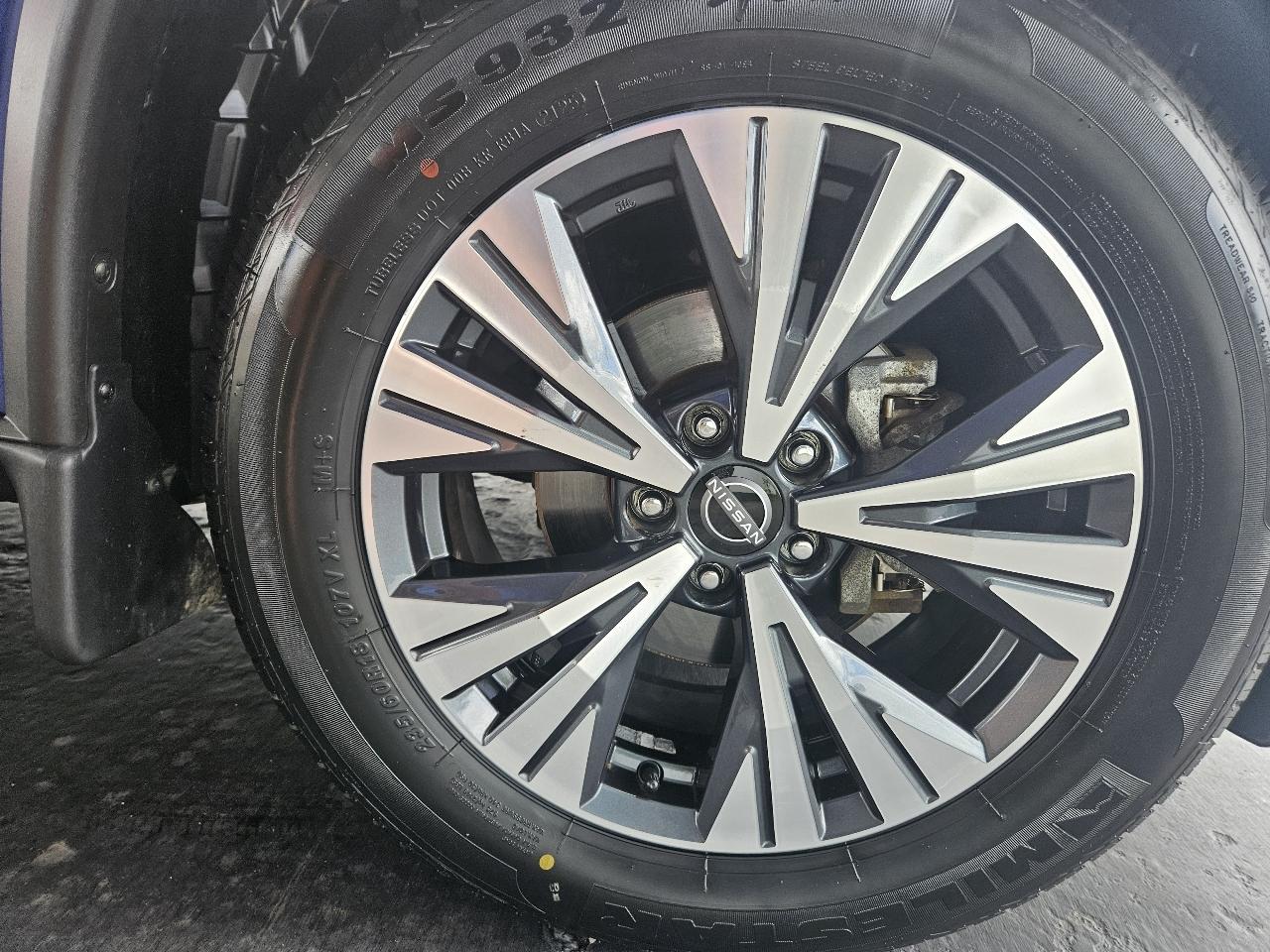 Nissan Rogue AWD SV 2023